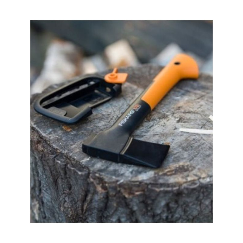Топор универсальный Fiskars XS X7 121423 (1015618)